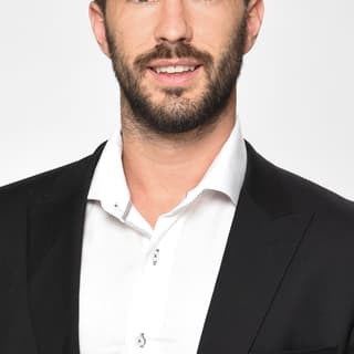 Kris D.