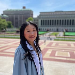 Yiyi Z.