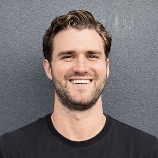 Ian G.