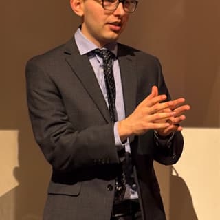 Sebastian S.