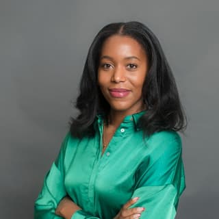 Gaelle C.