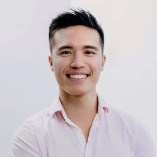 Lucas L.