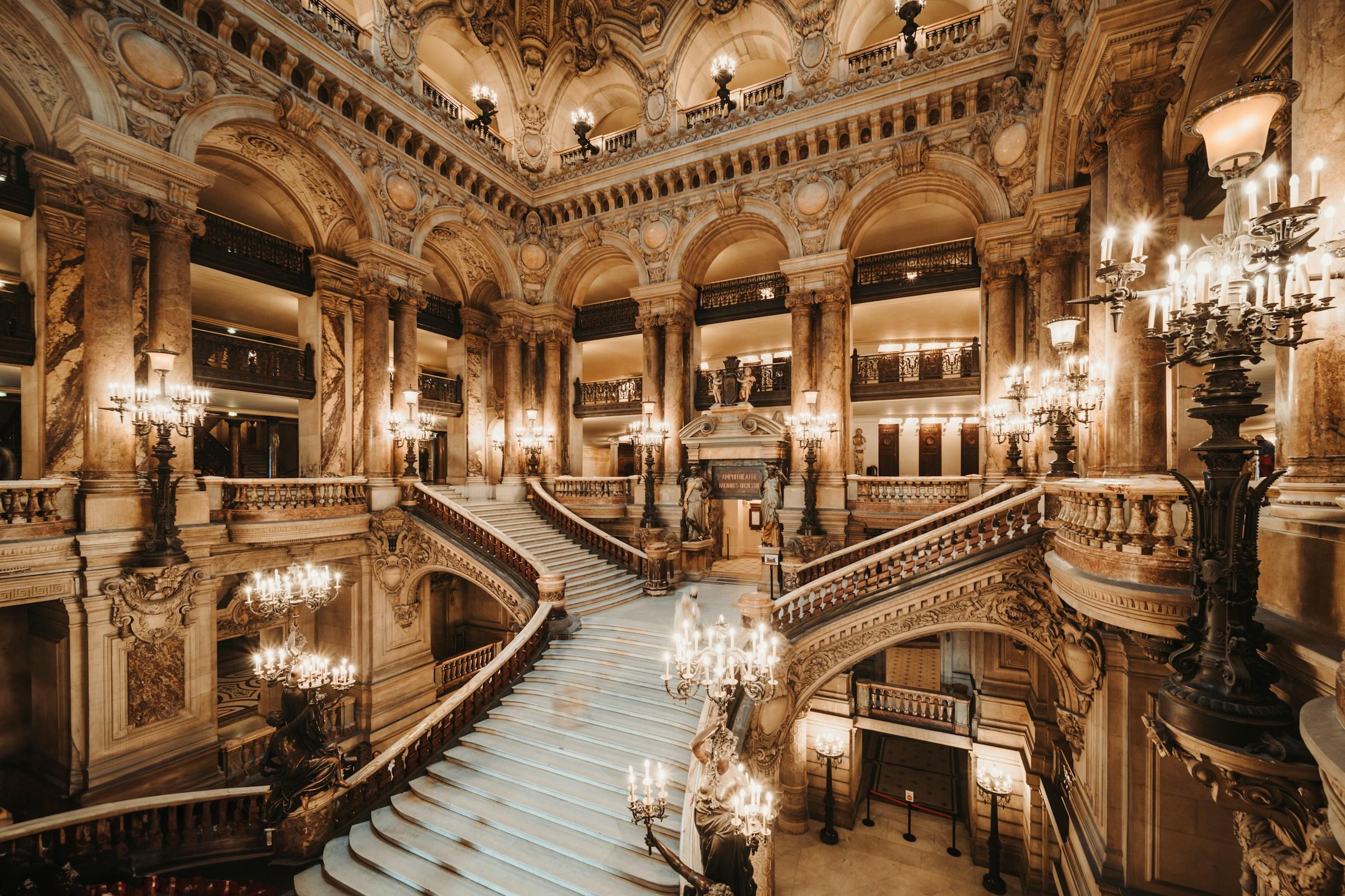 Luxury, Fashion & Beauty Career Strategy w/ ex-LVMH 
