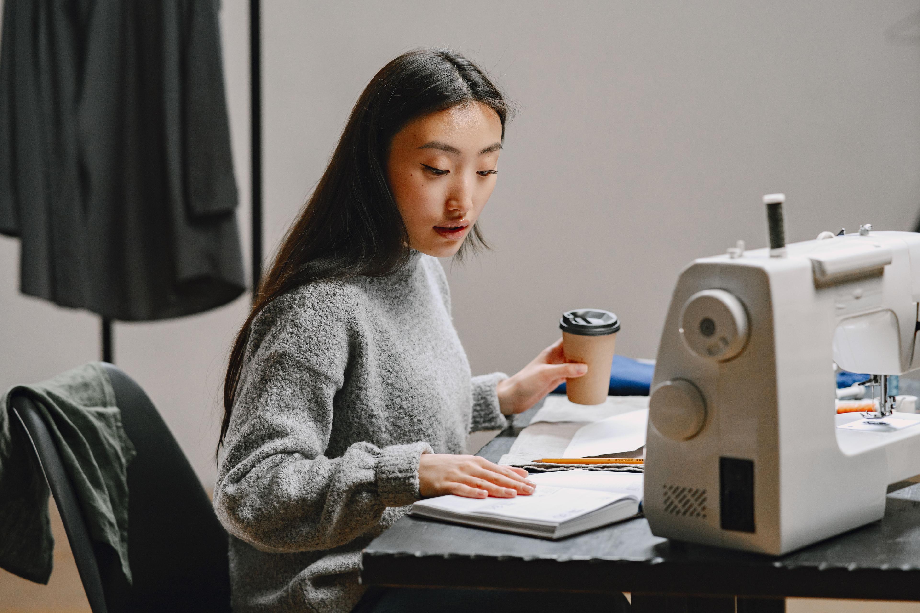 LIVE Resume Review (Undergrads Only) w/ Fmr. ESMOD, Polimoda, FIT, Parsons